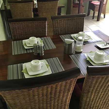 Gæstehus Strandlaeufer 3*