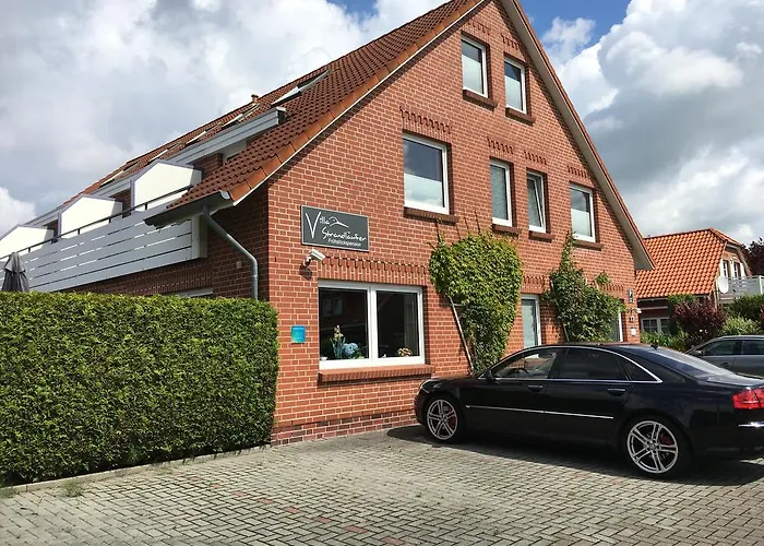 Gæstehus Strandlaeufer 3*